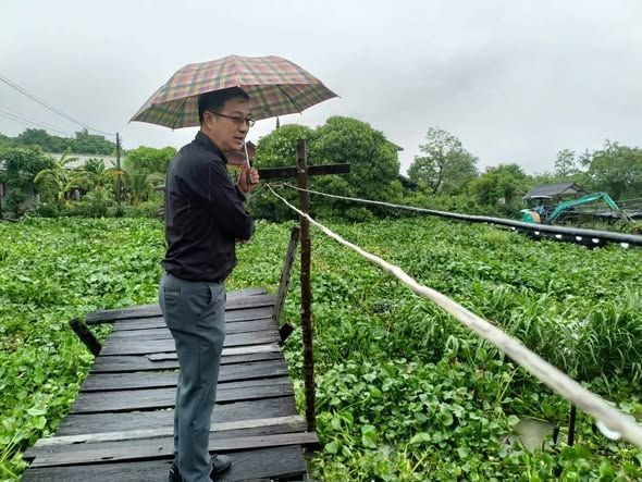 ลงพื้นที่ ม.3 คลองชลประทาน กรณีสะพานไม้โค่นล้ม ขวางลำคลอง