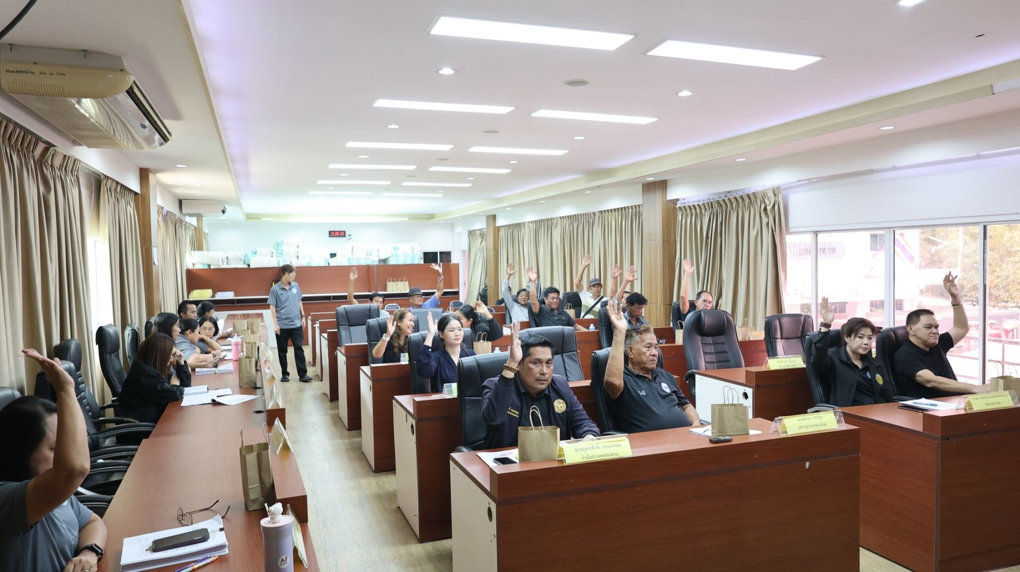 อบต.คลองด่าน ประชุมคณะกรรมการพัฒนาองค์การบริหารส่วนตำบลคลองด่าน